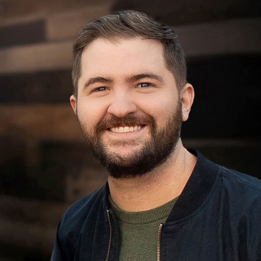 Visual Content Creator Team Member
