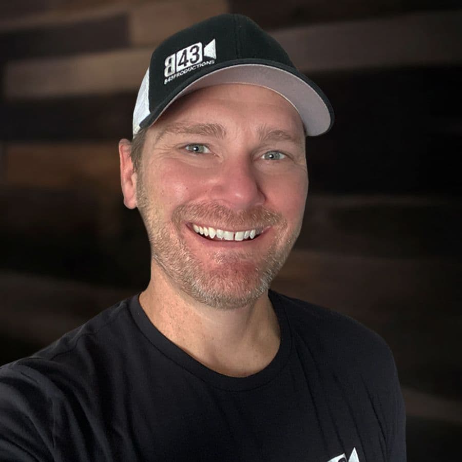 Visual Content Creator Team Member