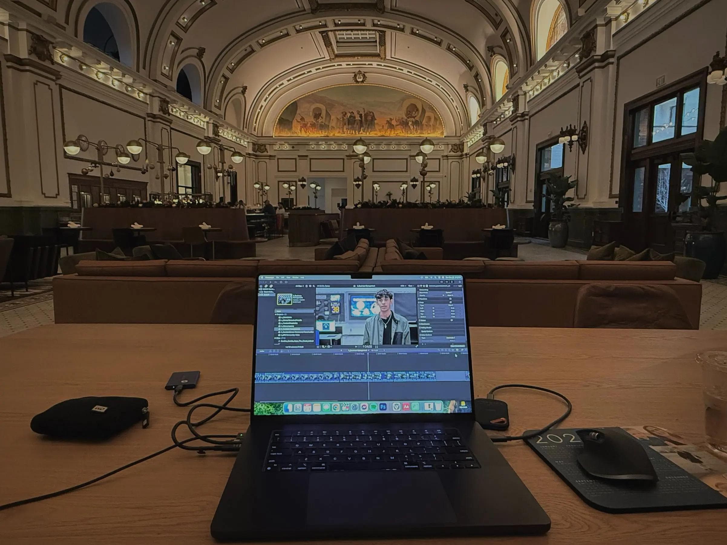 EDITING & DELIVERY